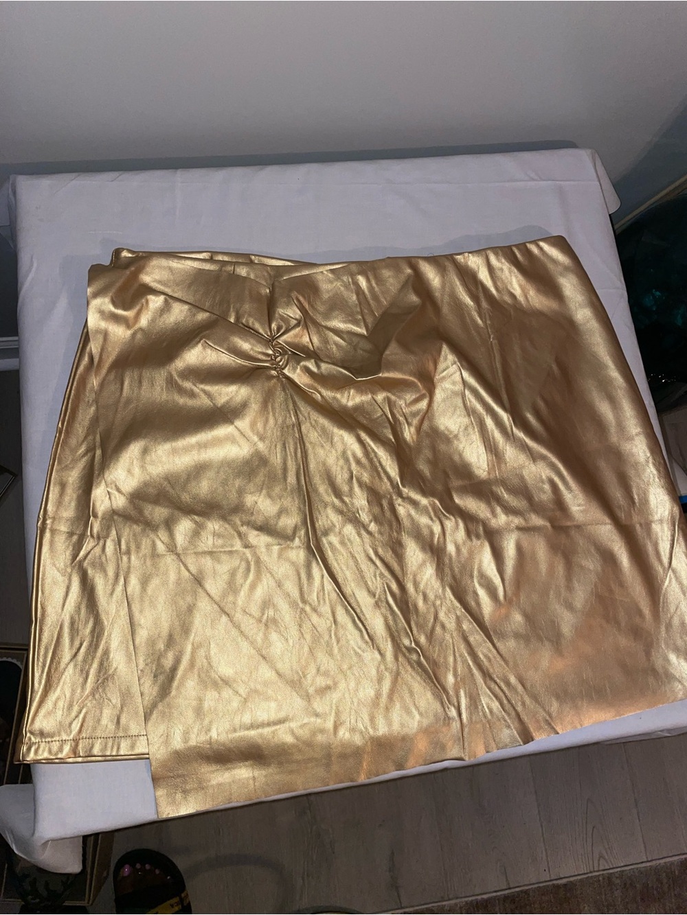 like an angel Gold Metallic Mini Skirt